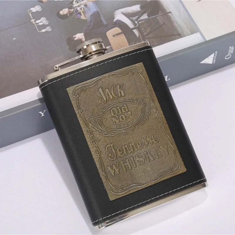 7oz/8oz Portable Pocket Hip Flask Outdoor Travel Stainless Steel Flask Whiskey Drink Alcohol Flasks 8oz Steel Hip Flask Flagon